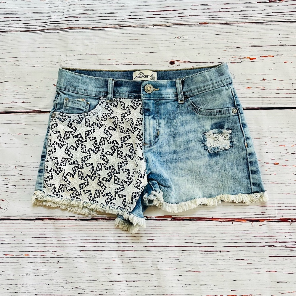 Girls Patterned Jean Shorts! Size 12